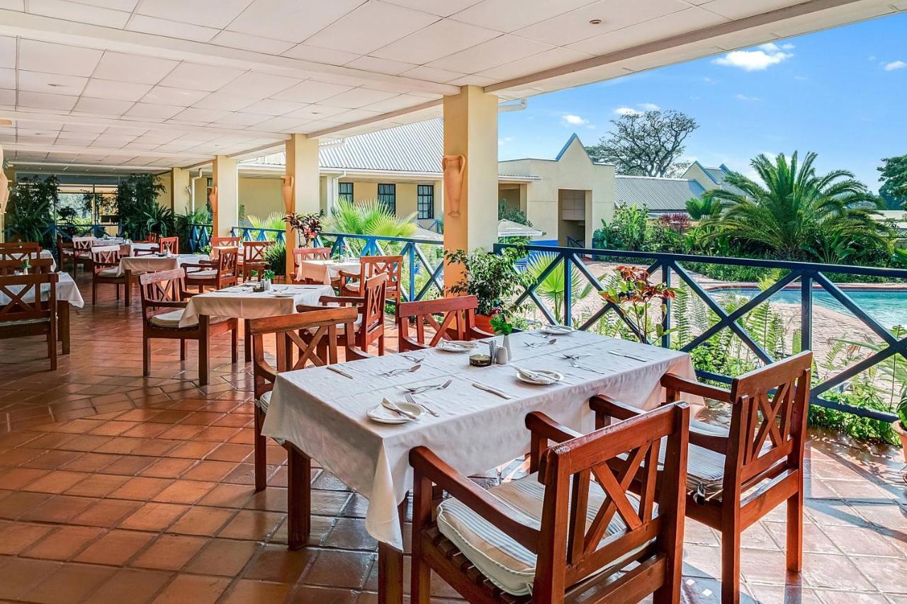 Protea Hotel by Marriott Chingola Esterno foto