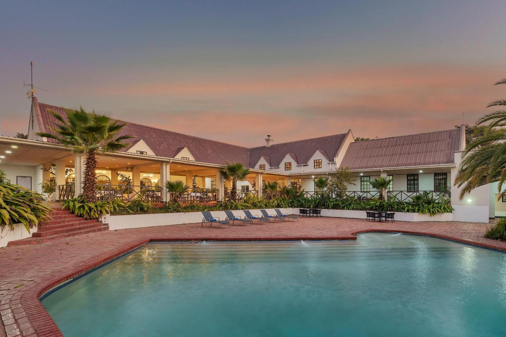 Protea Hotel by Marriott Chingola Esterno foto